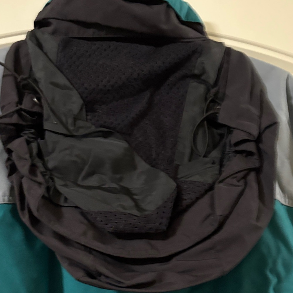 The North Face Black and Teal Outdoor Suit - Picture 14 of 16